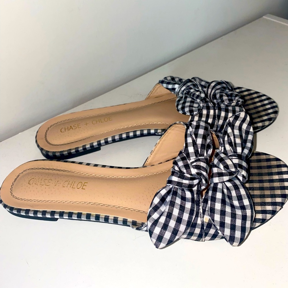 CHASE + CHLOE CHECKERED SLIP ON’S
